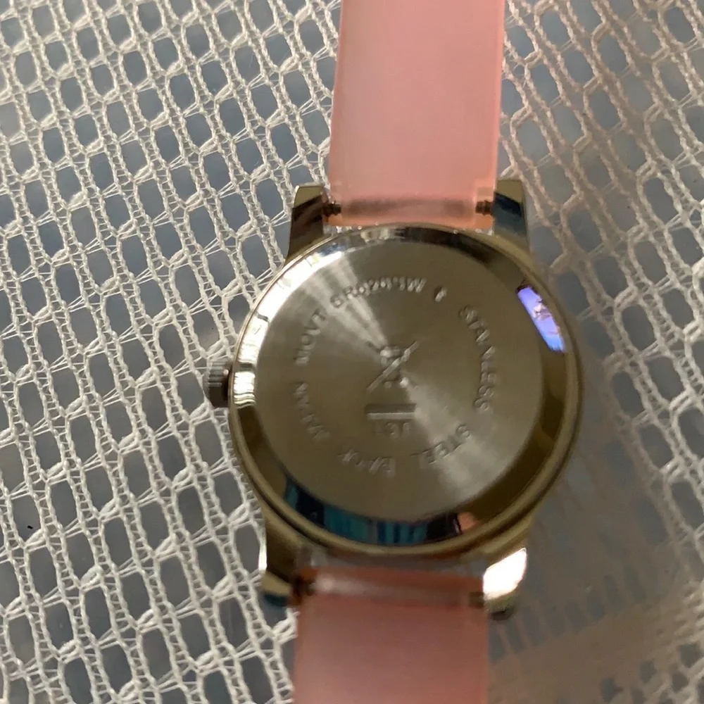 Cute Watch needs battery